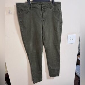 Lane Bryant Green Super Stretch Skinny Jeans – 18